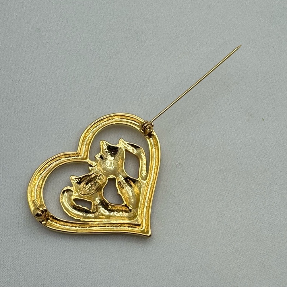 Danecraft Gold Tone Cat Heart Brooch Romantic Vintage Style Pin New Classic - Picture 2 of 6